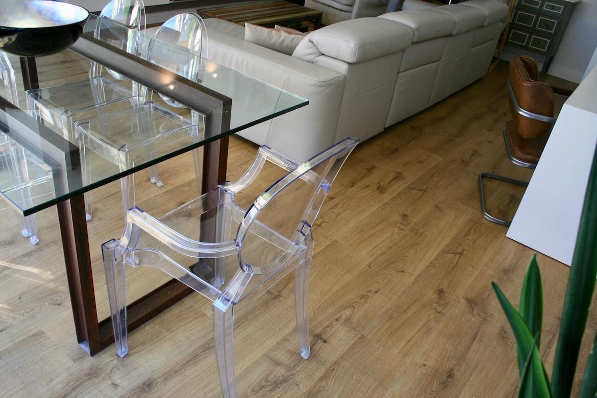 Proyecto de integración de salón comedor con exterior - jardín . 9 tarima-flotante-para-salon-comedor