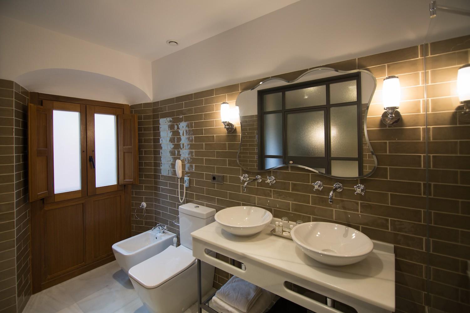 baños-habitaciones-02-hotel-sevilla