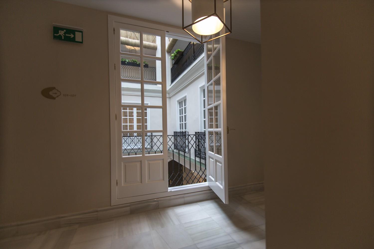 Hotel GRAVINA 51. Sevilla. 19 detalle-carpinteria-hotel-gravina-51-sevilla