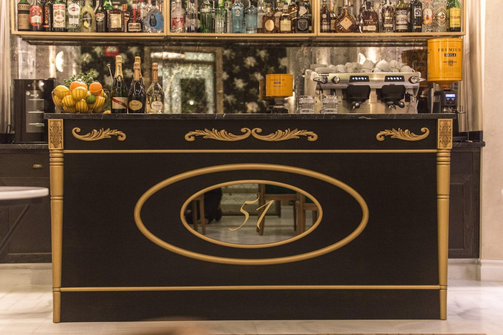bar-51-hotel-gravina-51-sevilla-la barra
