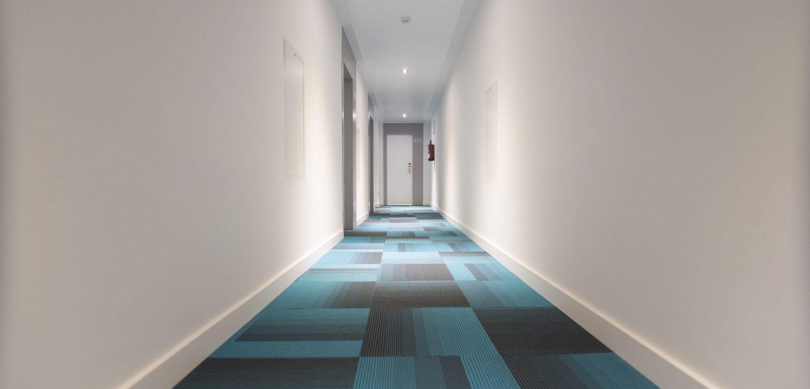 Hoteles 18 svg+xml;charset=utf