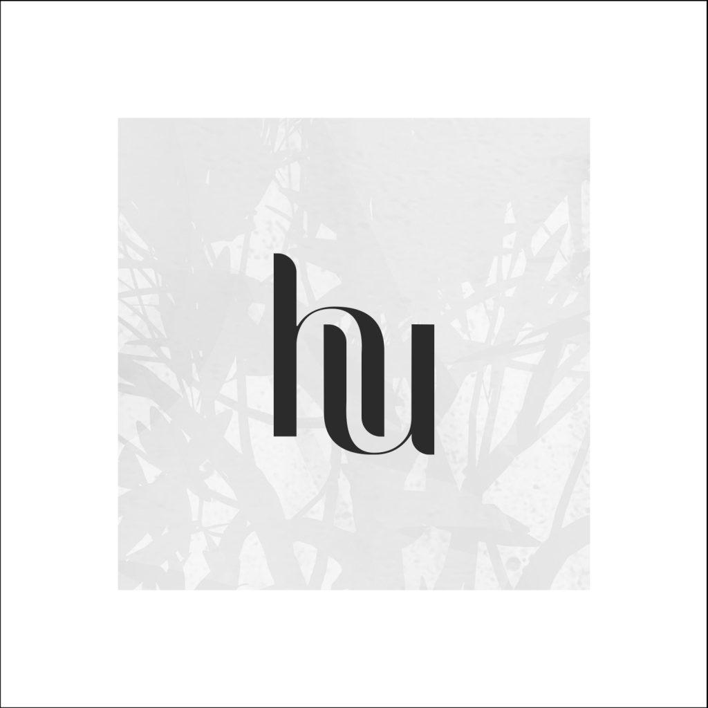 Monograma del logotipo Hotel Hiru Uhinak disenado por el estudio